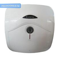 Бойлер Аристон ANDRIS R 15 над мойкой